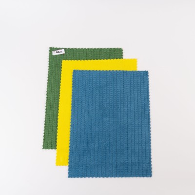 3 lavettes microfibres spécial cuisine, une bleu, une verte, une jaune